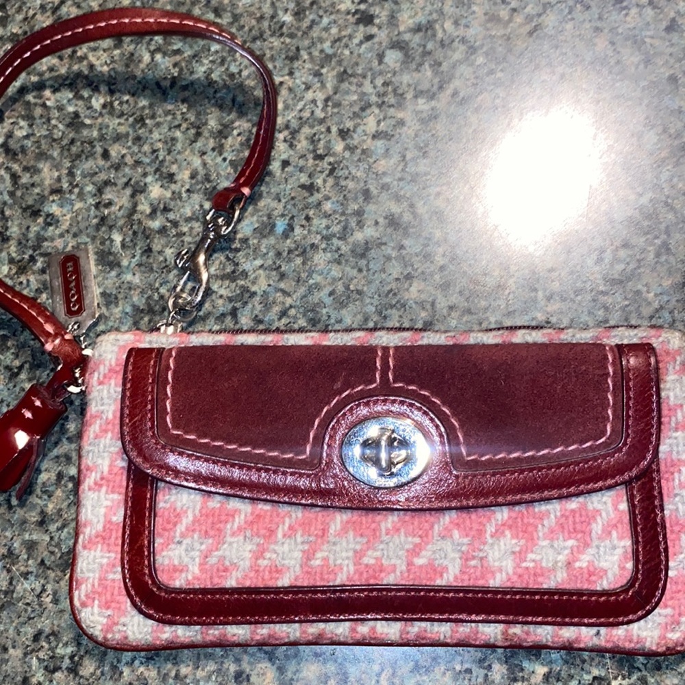 Coach wristlet-